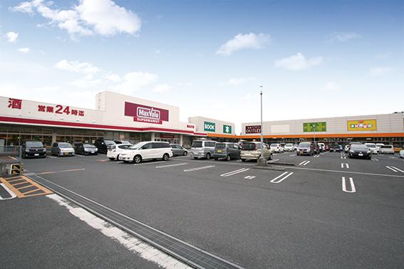 Supermarket. Until Maxvalu Manako 2900m