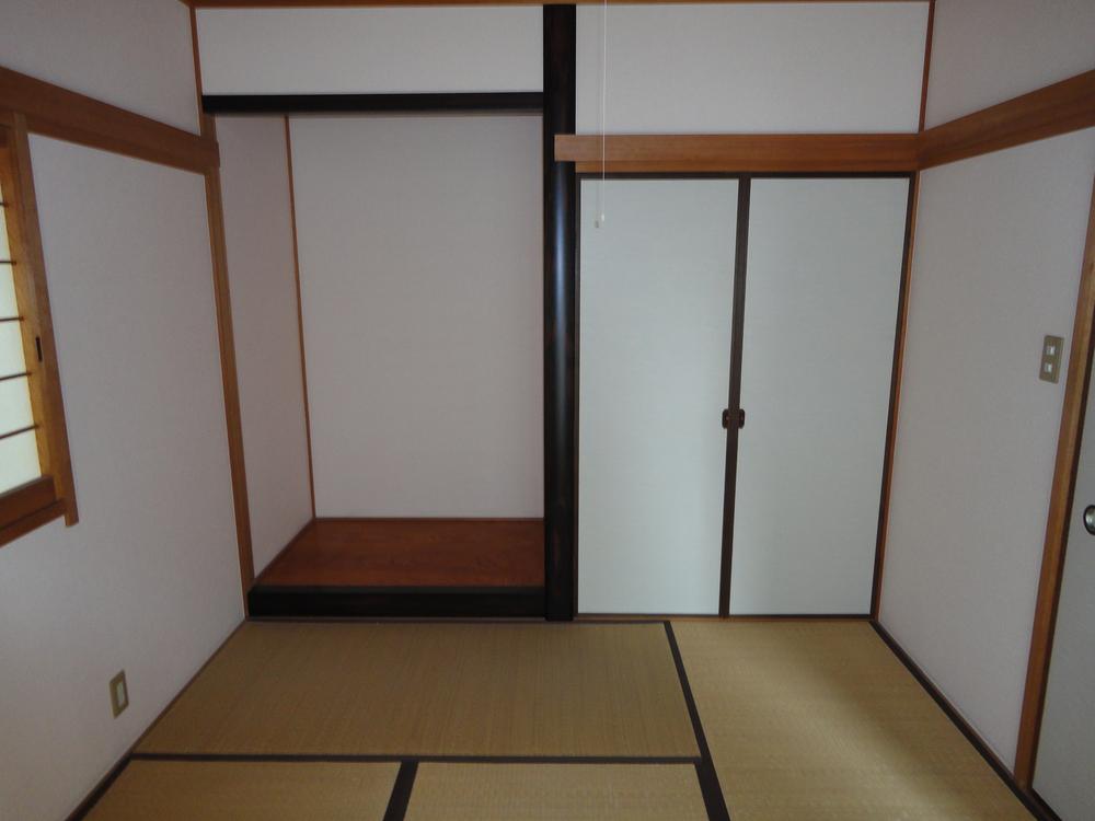 Other. Or Japanese-style, is not it still necessary?