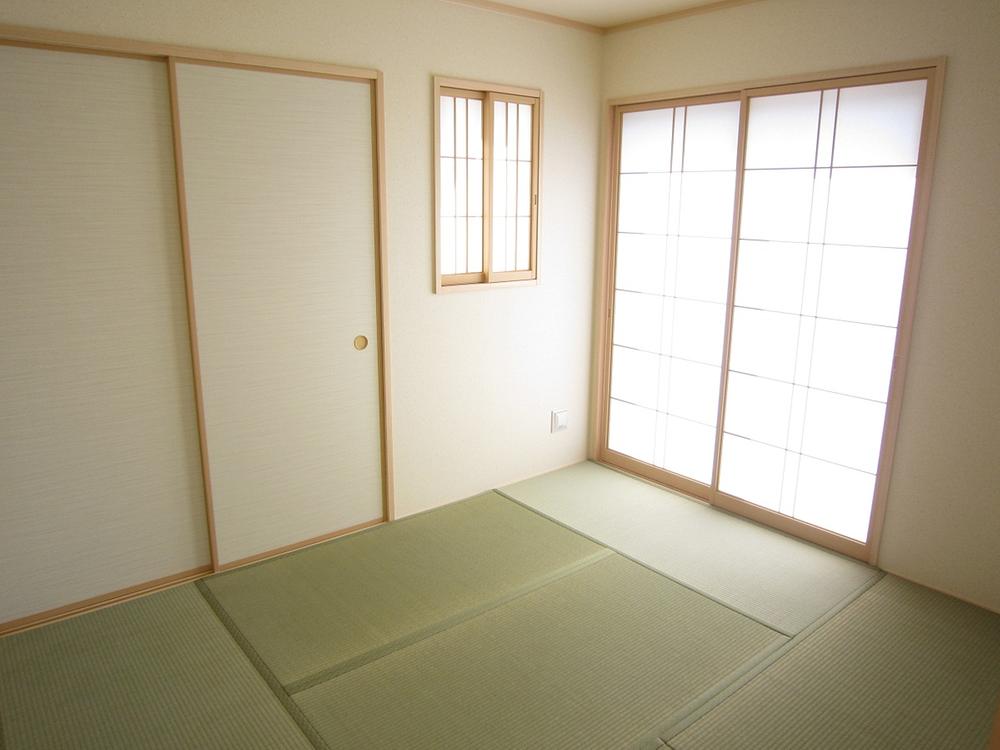Other introspection. Japanese style room
