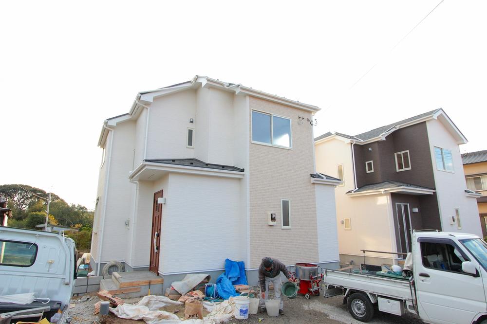 Local photos, including front road