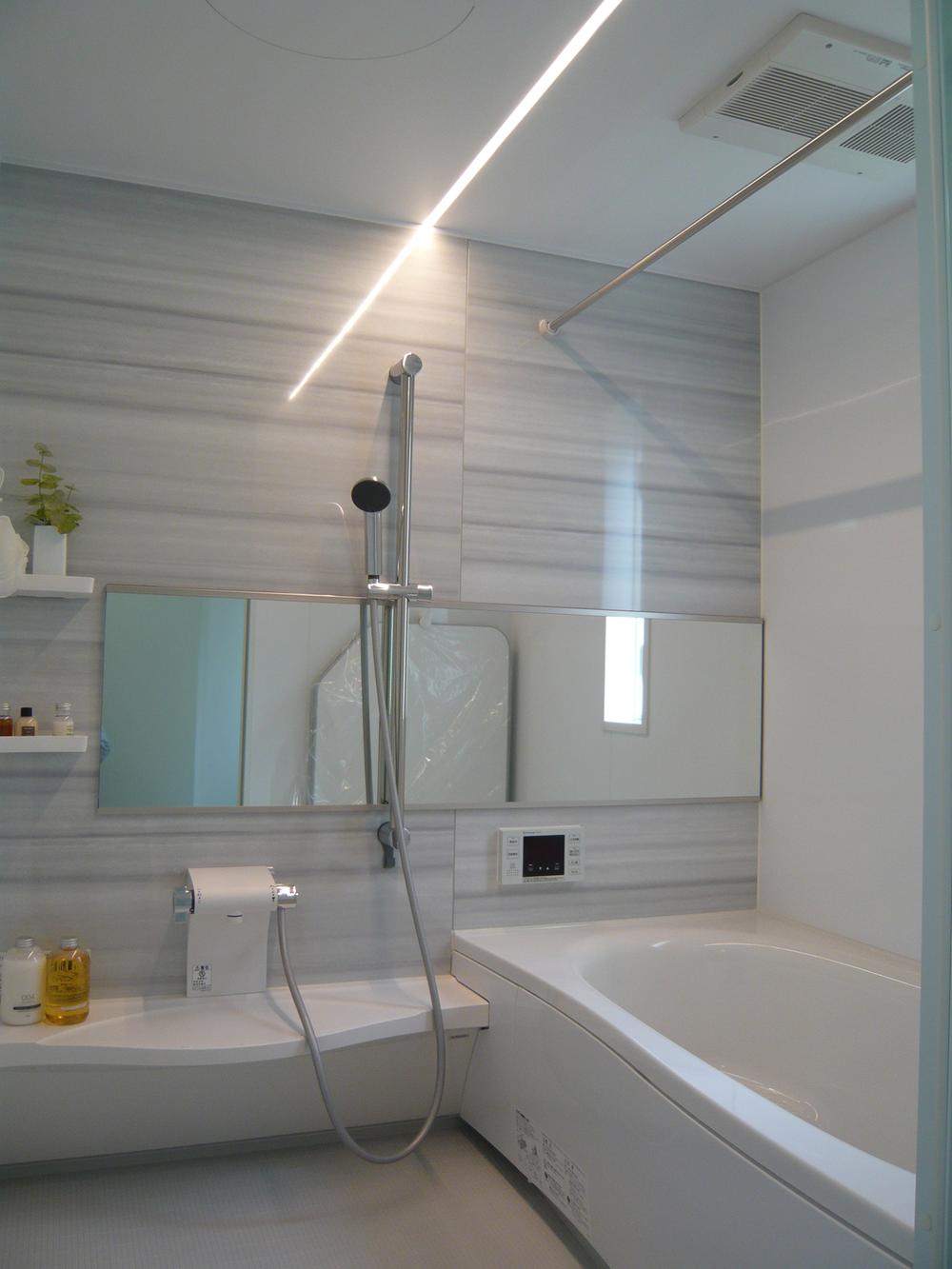 Bathroom. Spacious bathtub. Also it will be healed daily fatigue tired stretched slowly foot.