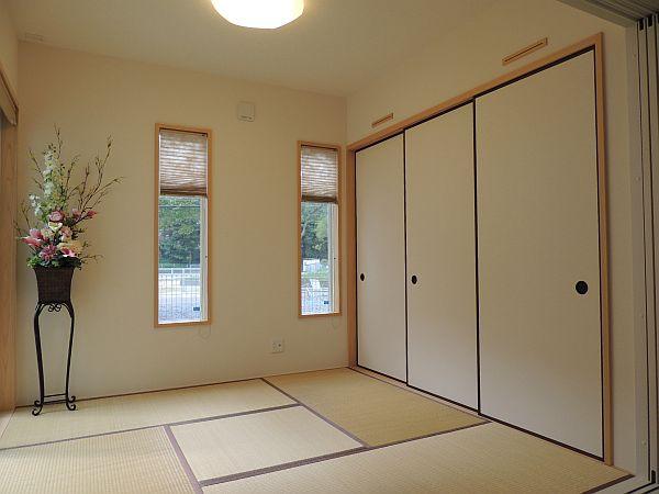 Receipt. Indoor (September 2013) shooting No. 25 place Japanese-style room 4.5 Pledge