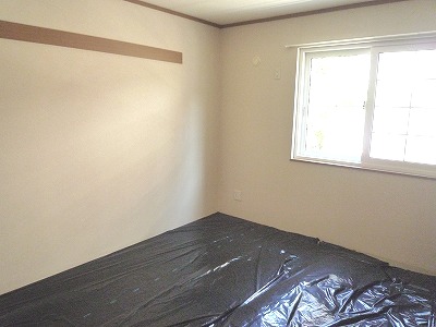 Other room space. To prevent sunburn in the Japanese-style room, It is in the sheet installation. 