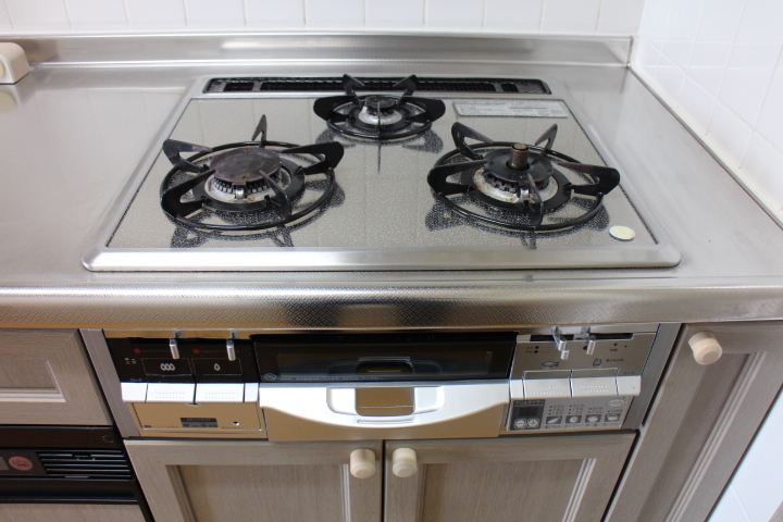 Kitchen. Built-in gas stove ☆ 