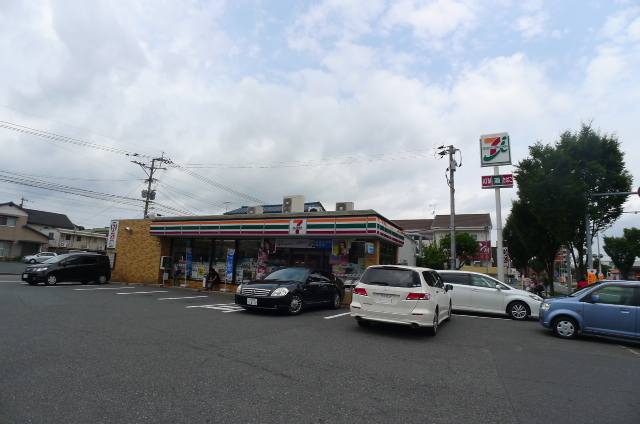 Convenience store. Seven-Eleven Yahata Norimatsu 6-chome up (convenience store) 227m