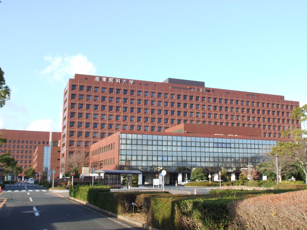 Hospital. 2100m to industrial Medical University hospital