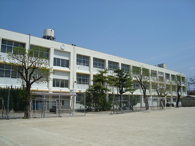 Primary school. Asakawa 700m up to elementary school (elementary school)