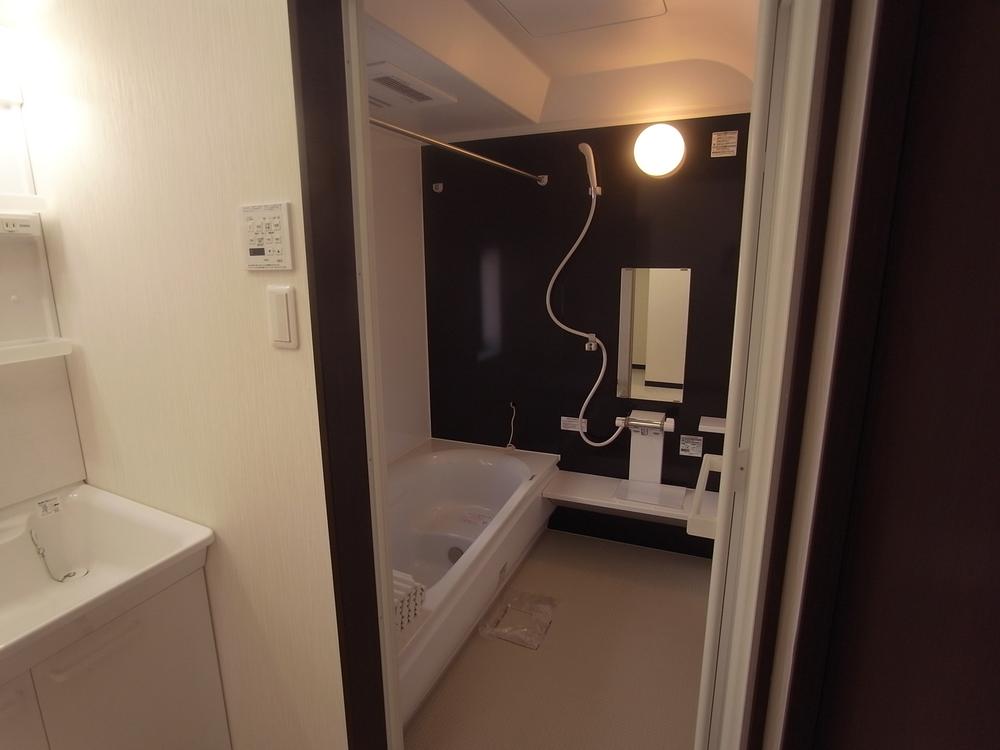 Bathroom. Indoor (January 2013) Shooting