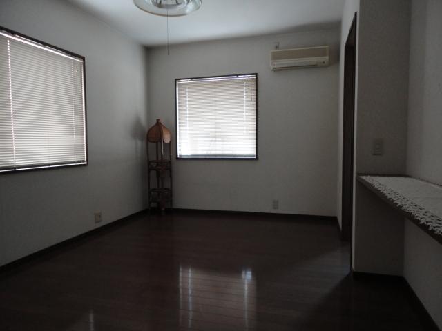 Non-living room