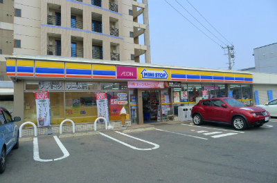 Convenience store. MINISTOP Yahata Jin'noharu store up (convenience store) 389m