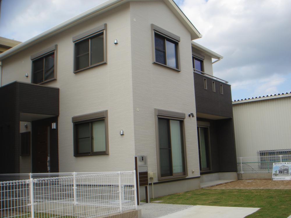 Local appearance photo. Building 2 appearance site (October 2013) Shooting