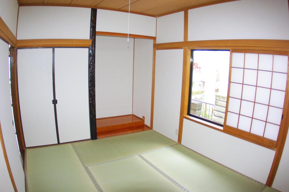 Non-living room. Freely open!