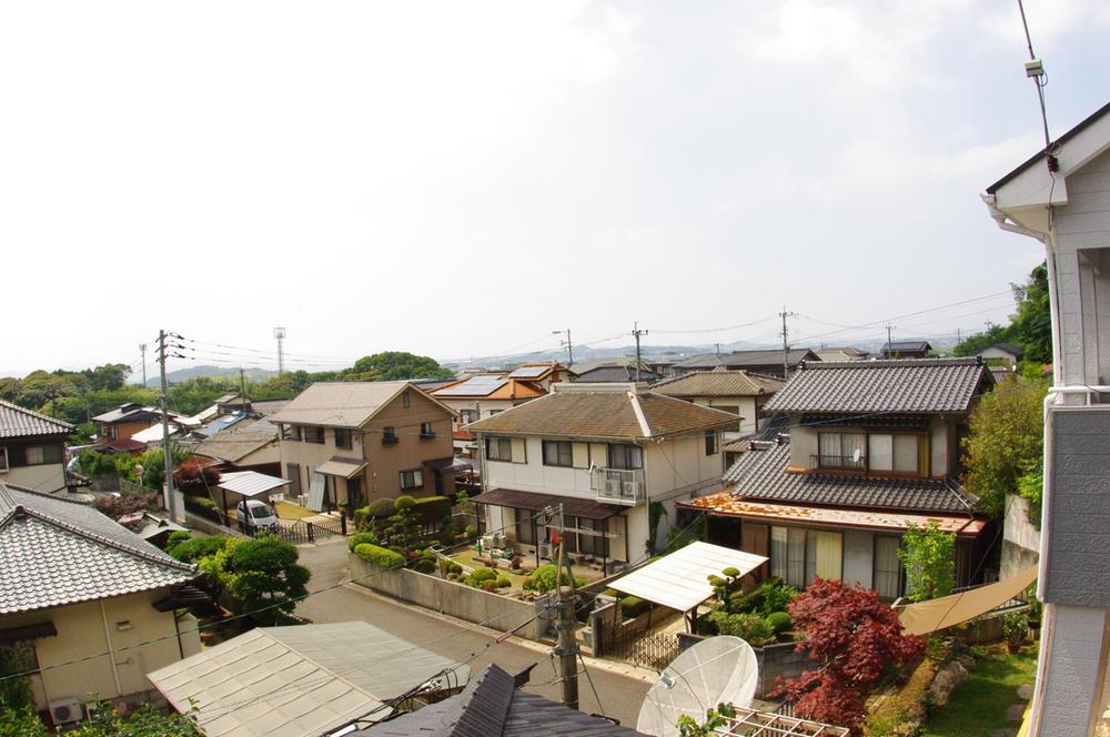 View photos from the dwelling unit. Landscape good! Open!