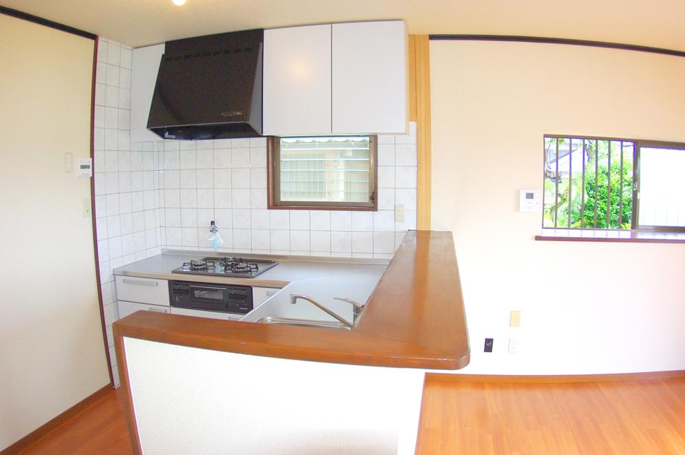 Kitchen. Because face-to-face kitchen, Children worry who is in the living room!