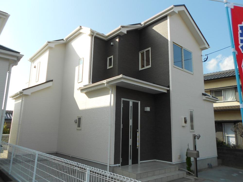 Local appearance photo