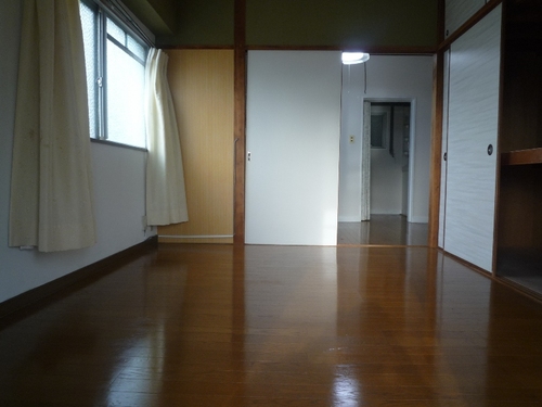 Other room space. Western-style (about 6.2 tatami mats)