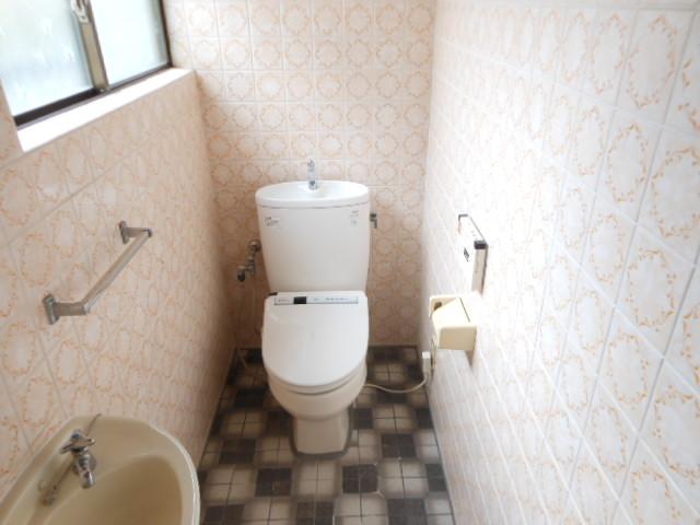 Toilet