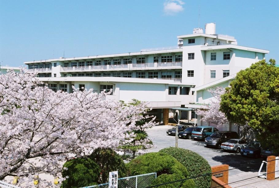 Primary school. 283m to Kitakyushu Anasei elementary school (elementary school)