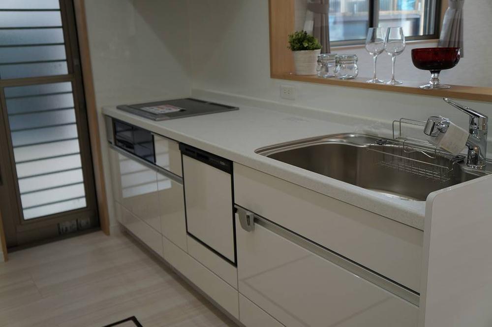 Kitchen. Room (August 2013) Shooting