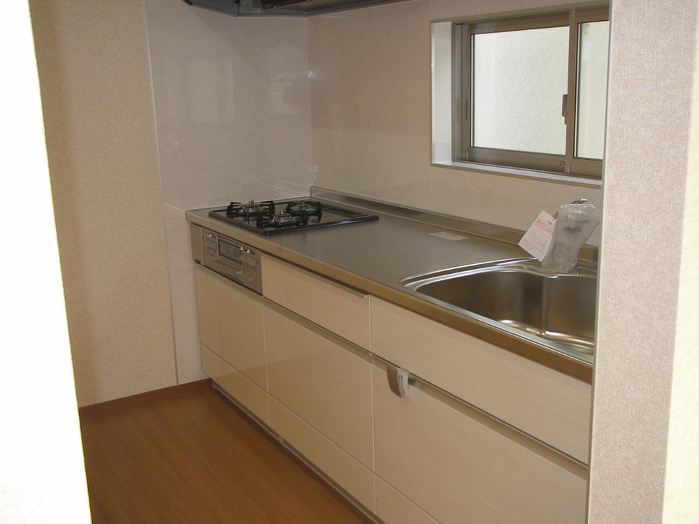 Kitchen. Indoor (11 May 2013) Shooting ・ Independent kitchen