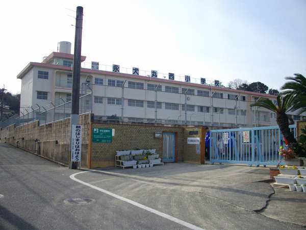 Primary school. 781m to Kitakyushu Einomarunishi elementary school (elementary school)