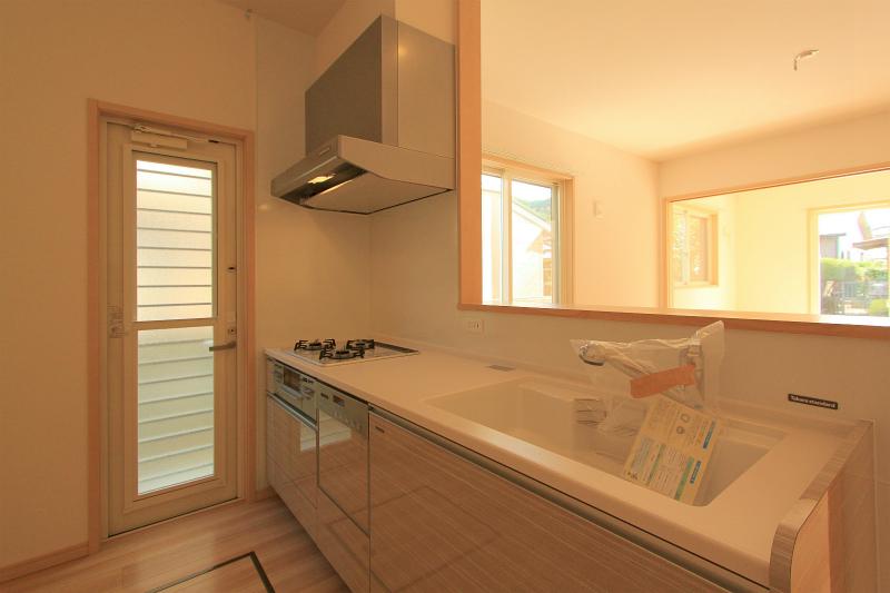 Kitchen. 2013 November 5 shooting