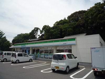 Convenience store. 600m to FamilyMart Yahata Honjohigashi store (convenience store)