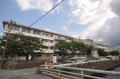 Junior high school. Orio 130m until junior high school (junior high school)