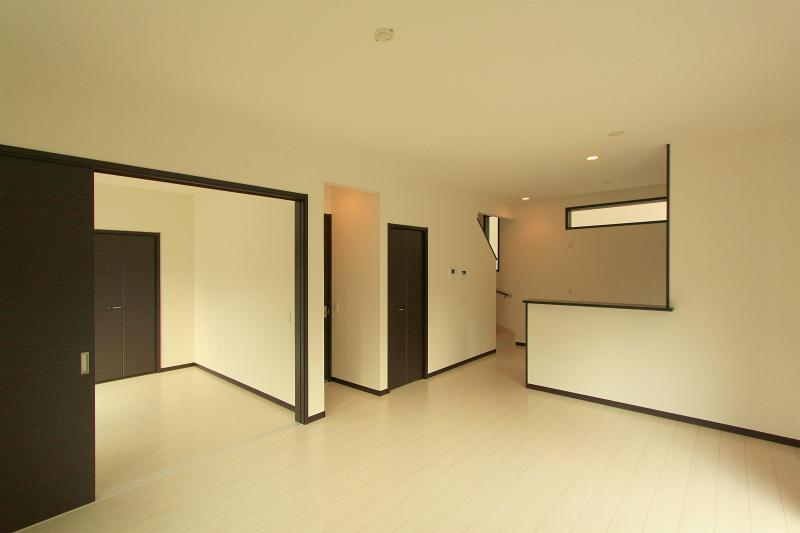 Living. 2013 October 30, shooting