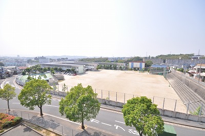 Primary school. Kitakyushu 2550m until Jozu Auditor elementary school (school district) (Elementary School)