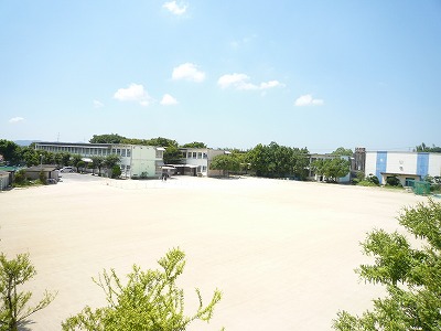 Junior high school. 1700m until Jozu Auditor junior high school (school district) (junior high school)
