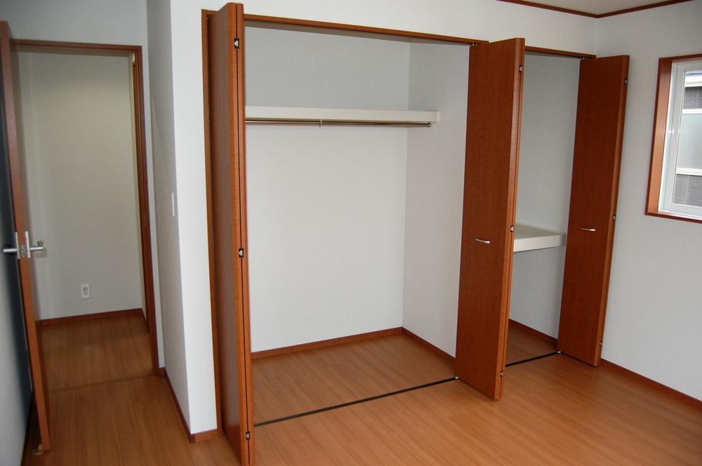 Same specifications photos (Other introspection)