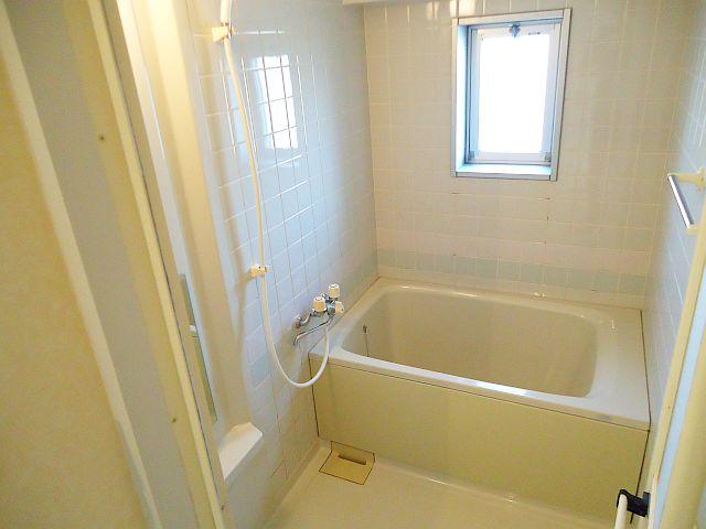 Bathroom. Good per sun!