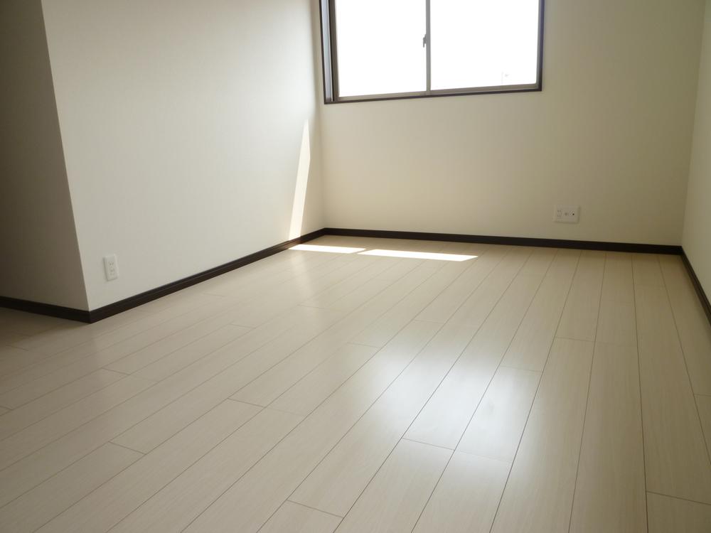 Same specifications photos (Other introspection). ( Building) same specification