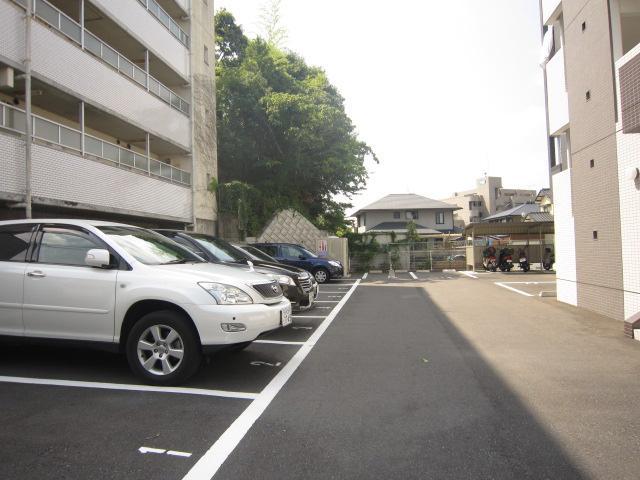 Parking lot