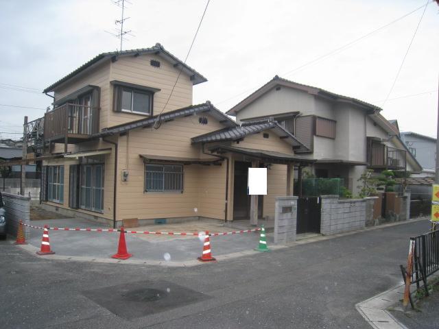 Local appearance photo