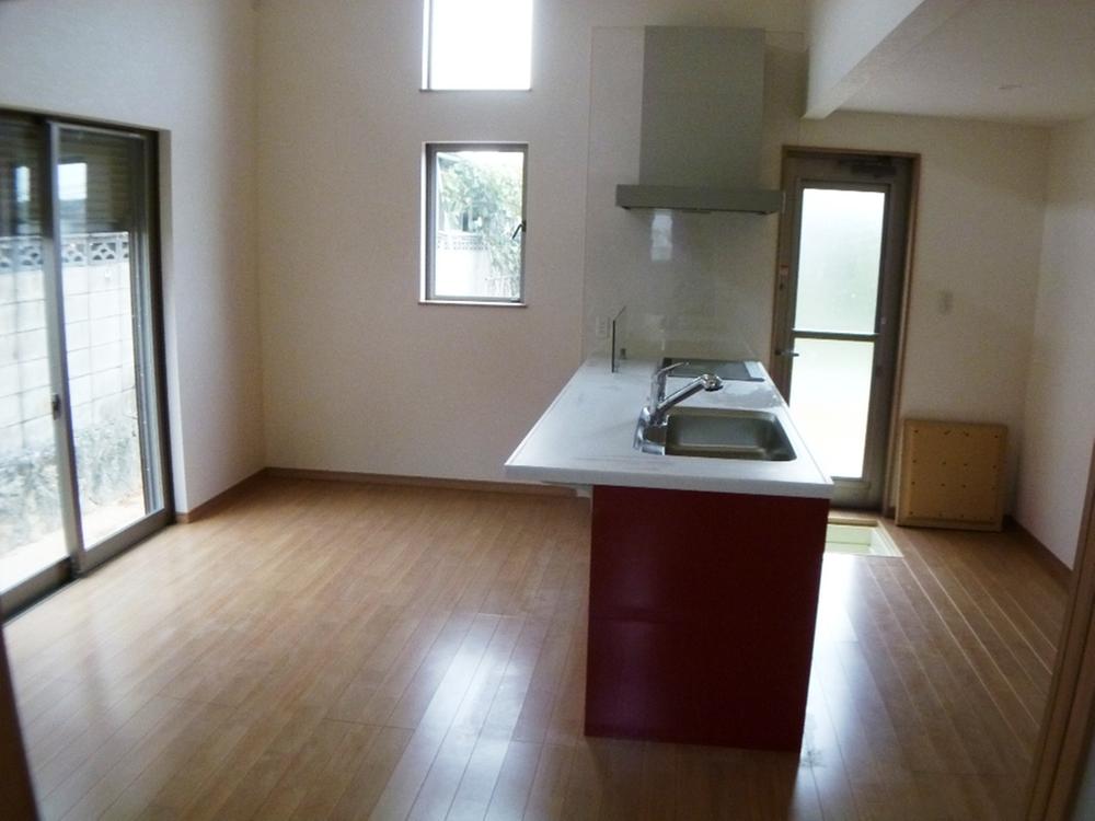 Living. Local (12 May 2013) Shooting