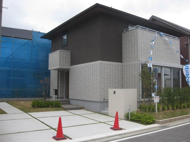 Local appearance photo