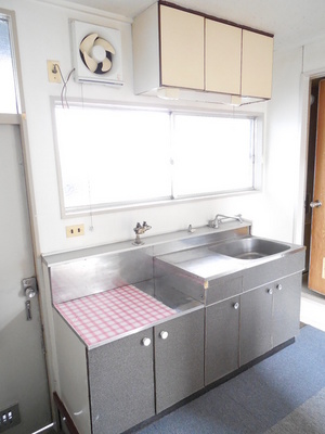 Kitchen. 2-neck is a gas stove can be installed kitchen ☆