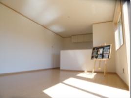 Rendering (introspection). The photograph is the same type.