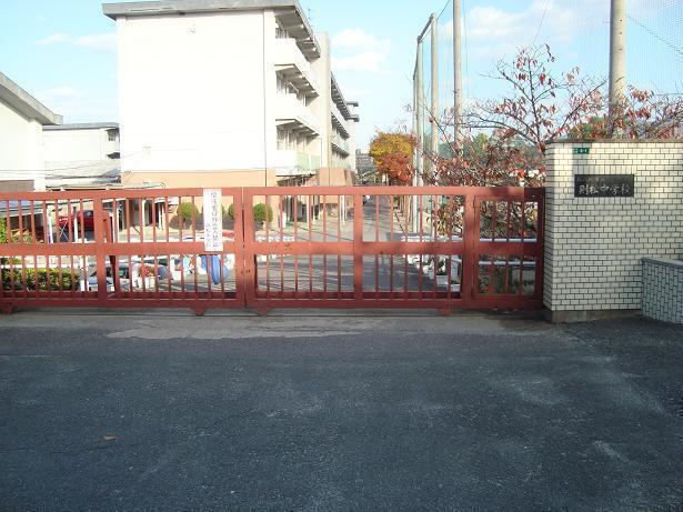 Junior high school. 750m to Kitakyushu Norimatsu junior high school (junior high school)