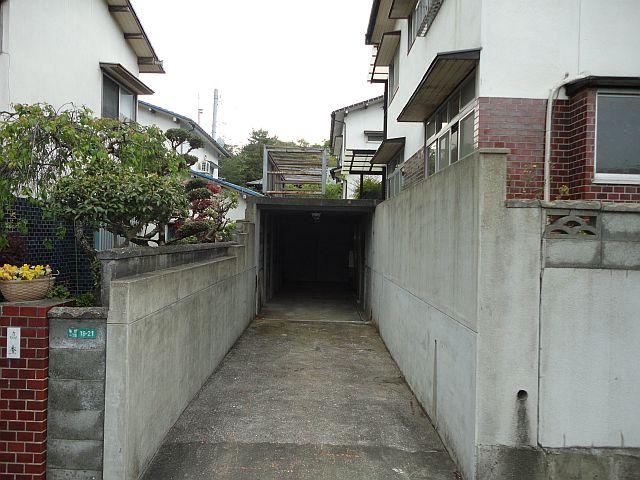 Parking lot