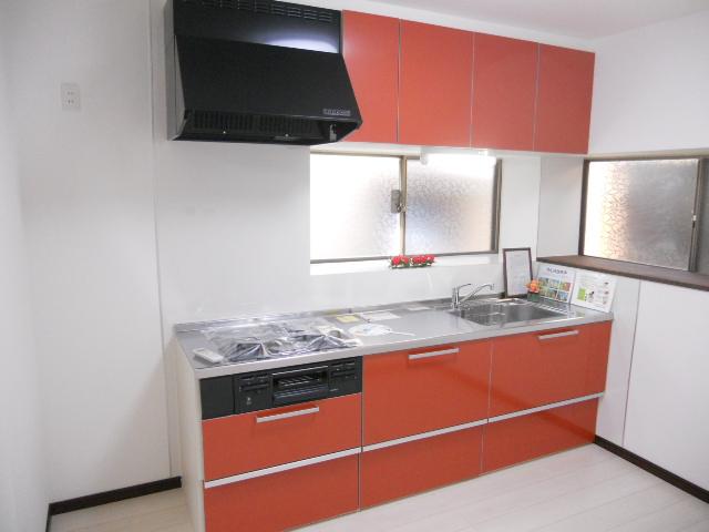 Kitchen. Indoor (10 May 2013) Shooting