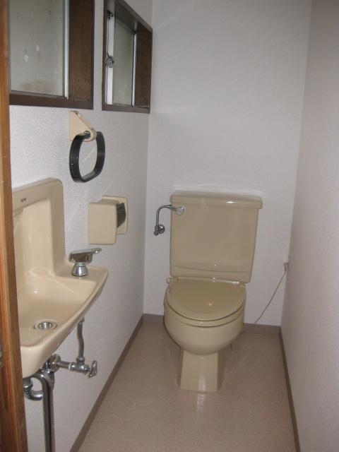 Toilet