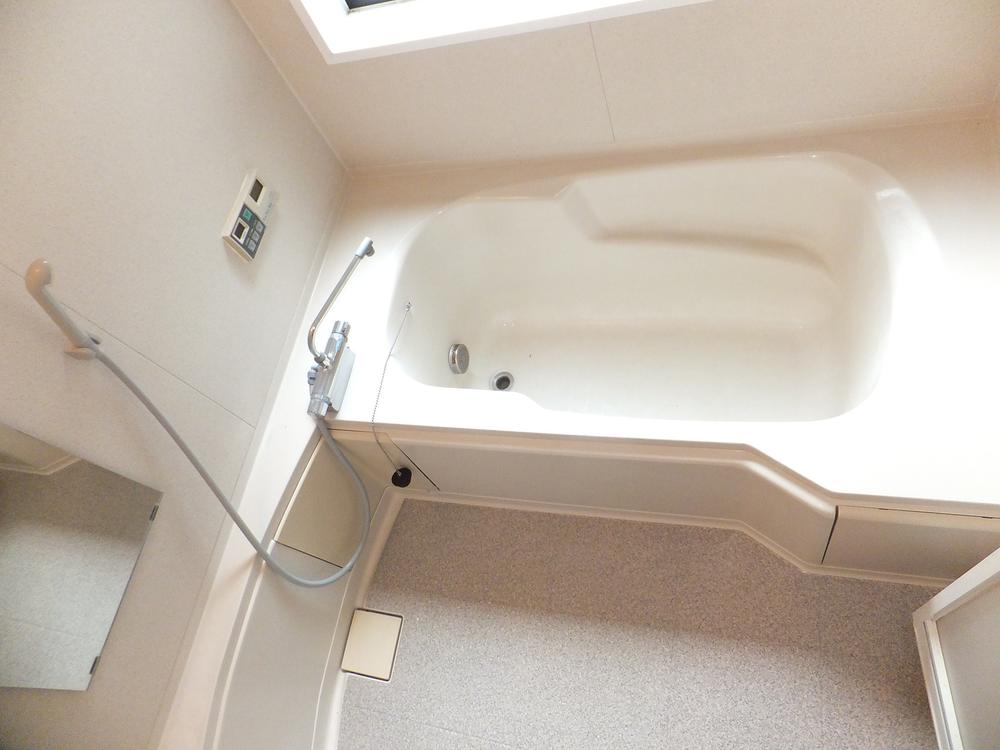 Bathroom. Indoor (June 2013) Shooting