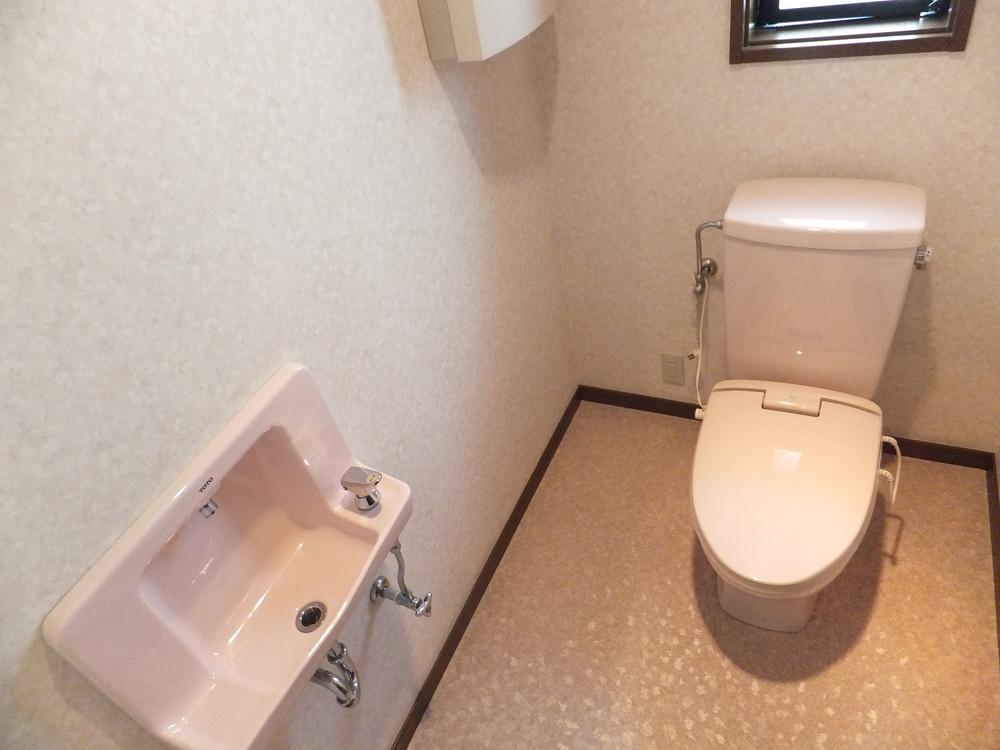 Toilet. Indoor (June 2013) Shooting