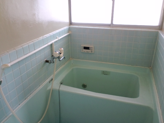 Bath. shower, It is reheating function with bathroom.