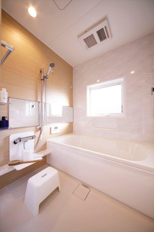 Other Equipment. Bathroom dry and is a bathroom equipped with refreshing design a delightful features such as ready-to-dry flooring.