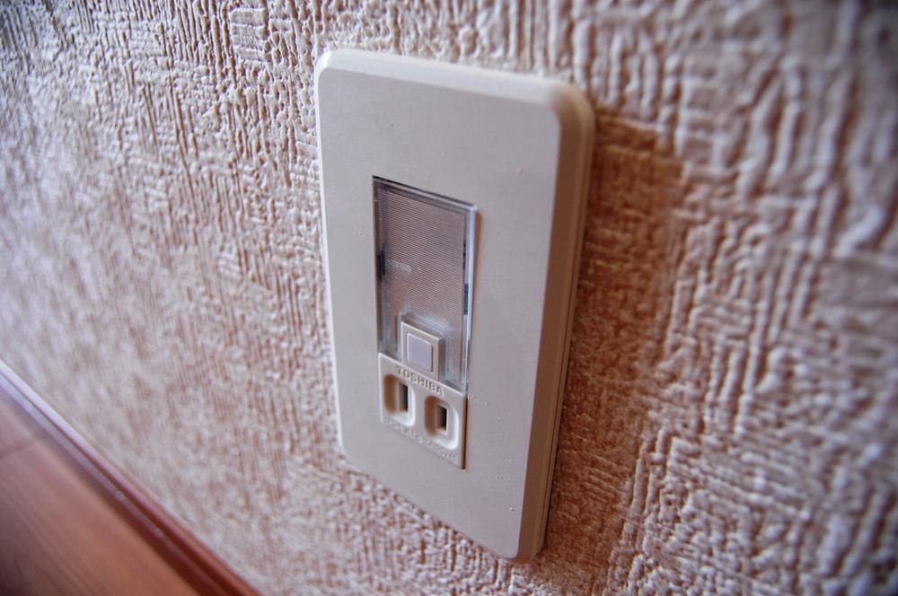 Other. Same specifications Footlights