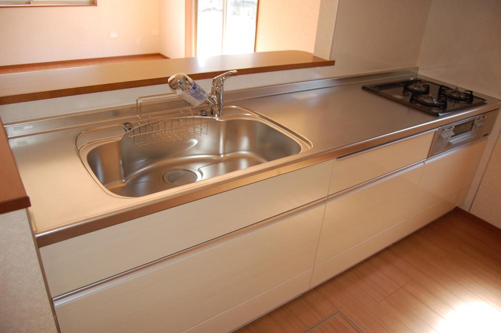 Same specifications photo (kitchen)